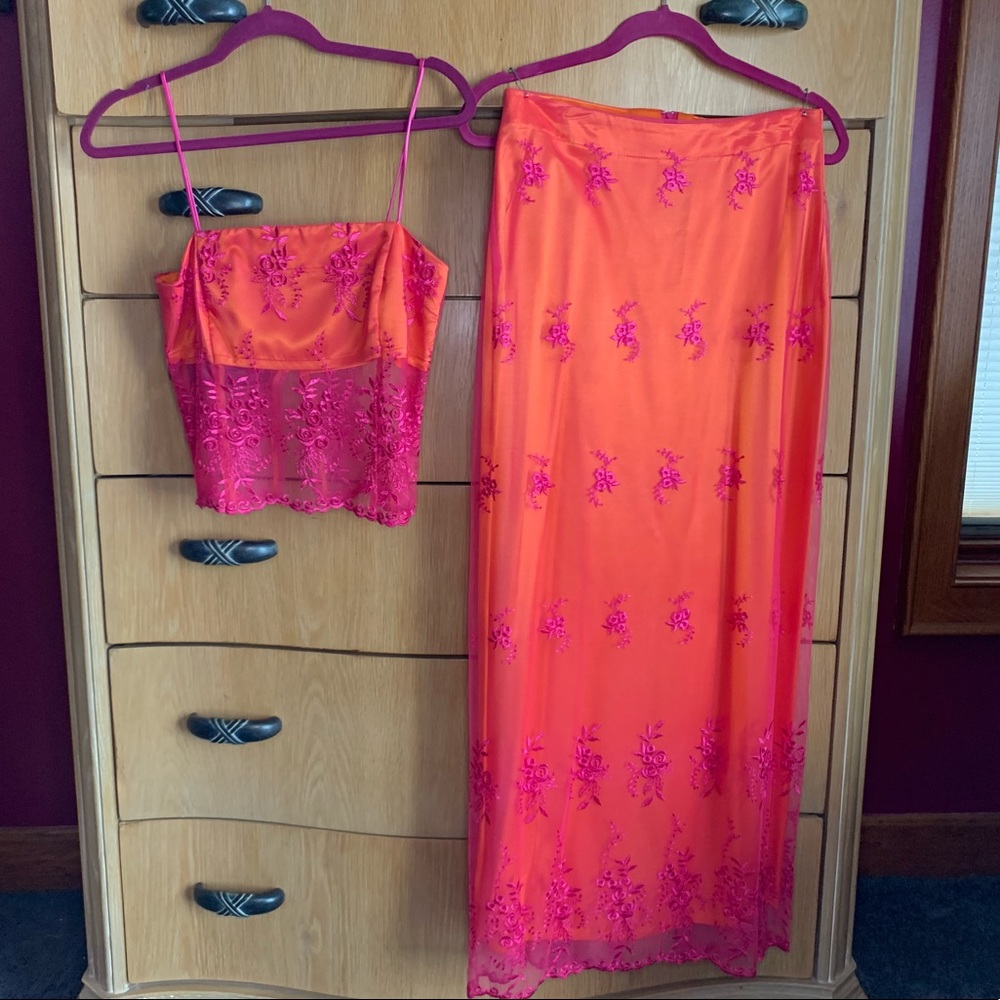 A fun, flirty 2 piece dress!